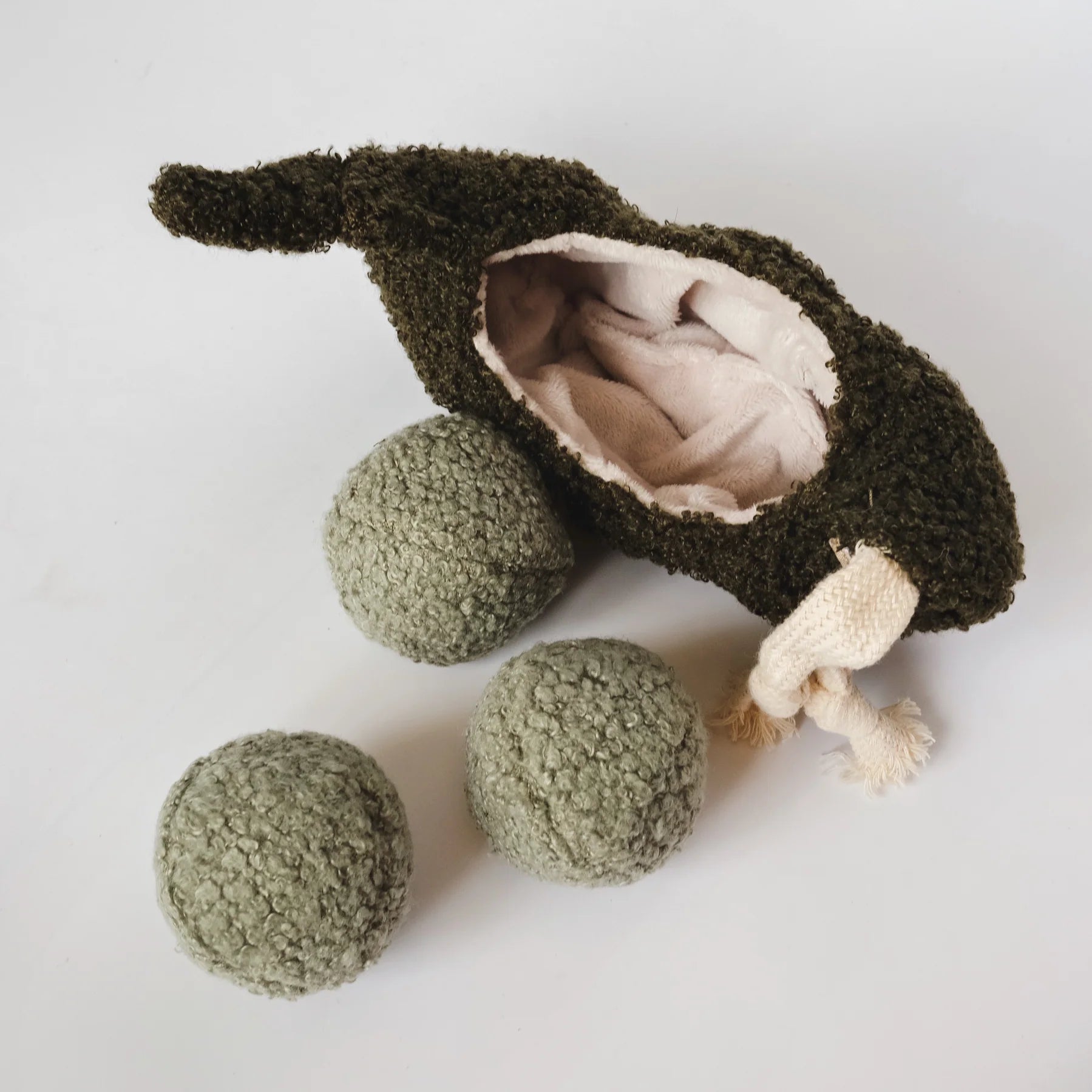 Lambwolf Pea Pop Toy