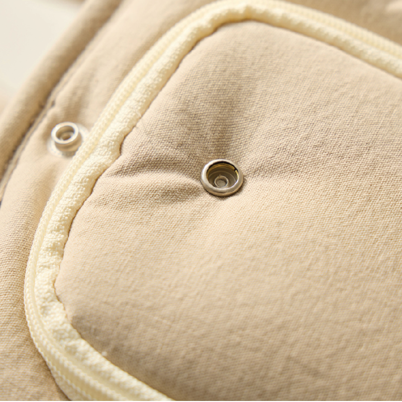 ba&ttang Quilted Pocket Pet Carrier
