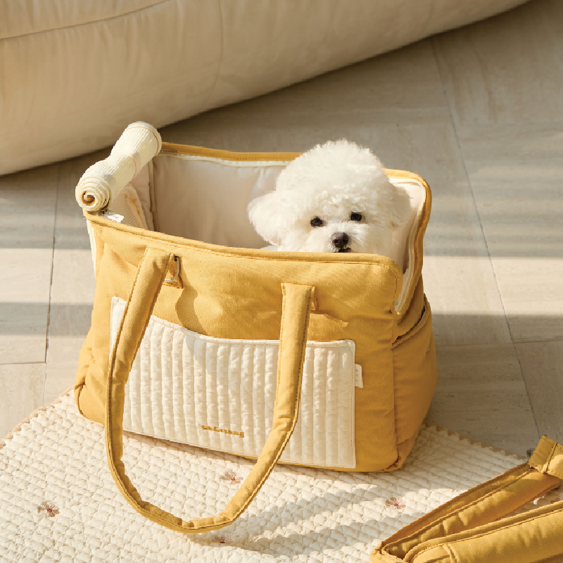 ba&ttang Quilted Pocket Pet Carrier