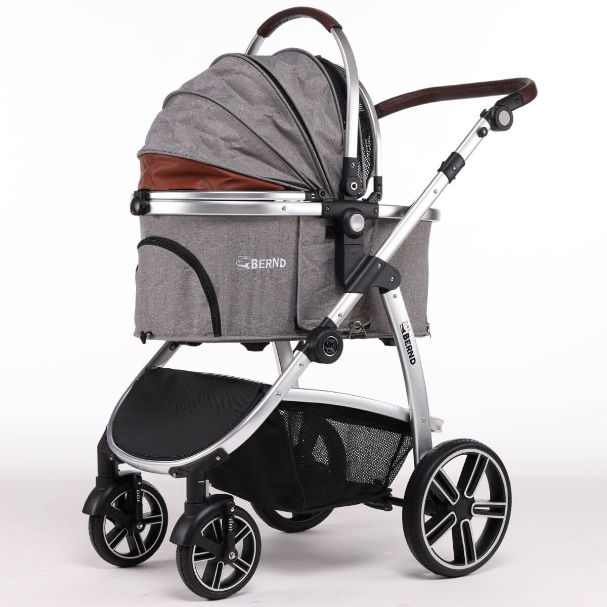 Bernd Pets Prime V2 with ISOFIX Glacier Grey against a white background.