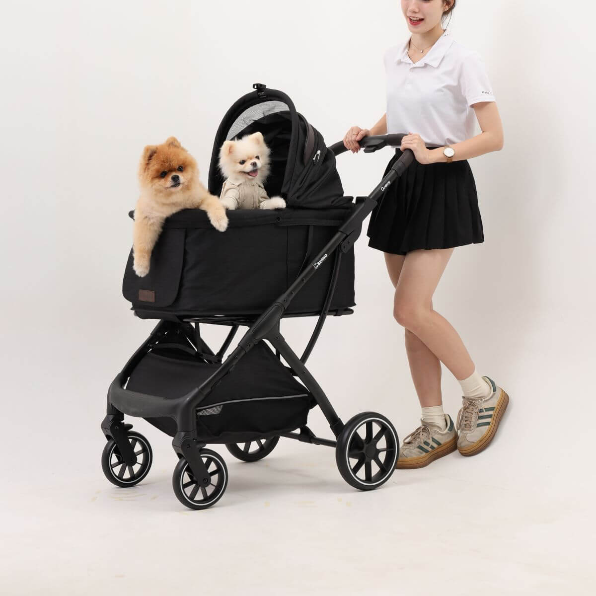 Bernd Pets Autofold Groove Pet Stroller in Onyx Black against a white background.