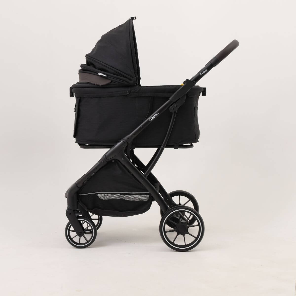 Bernd Pets Autofold Groove Pet Stroller in Onyx Black against a white background.