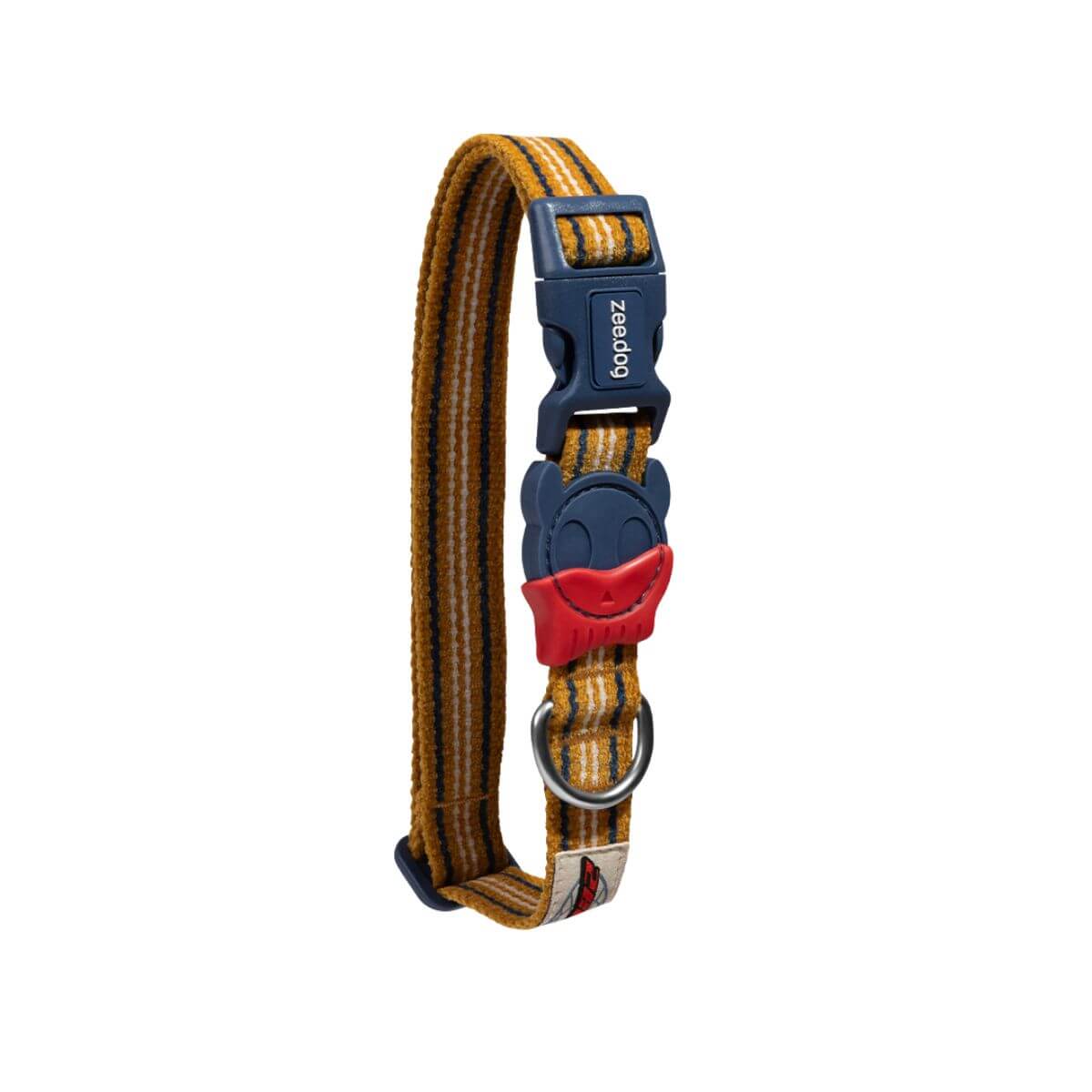zee.dog velvet vibes collar misfit against a white background.