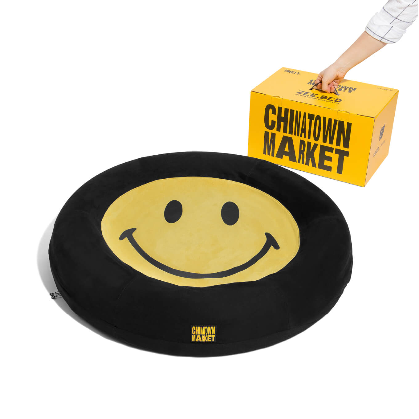 Zee.Dog x Chinatown Market SMILEY® Bed - Vanillapup Online Pet Store