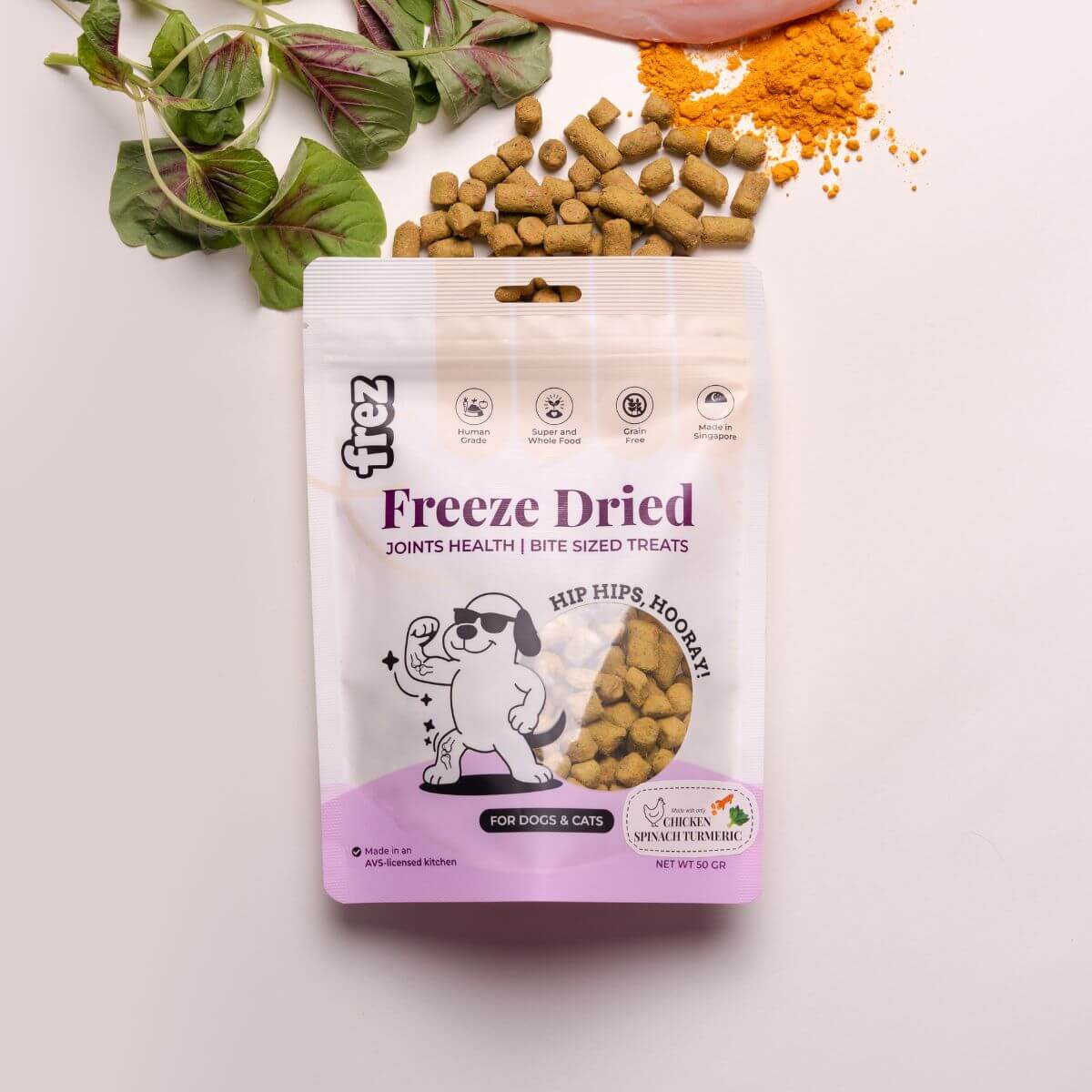 Frez Joints Health Freeze Dried Chicken with Spinach & Turmeric Treats against a white background.