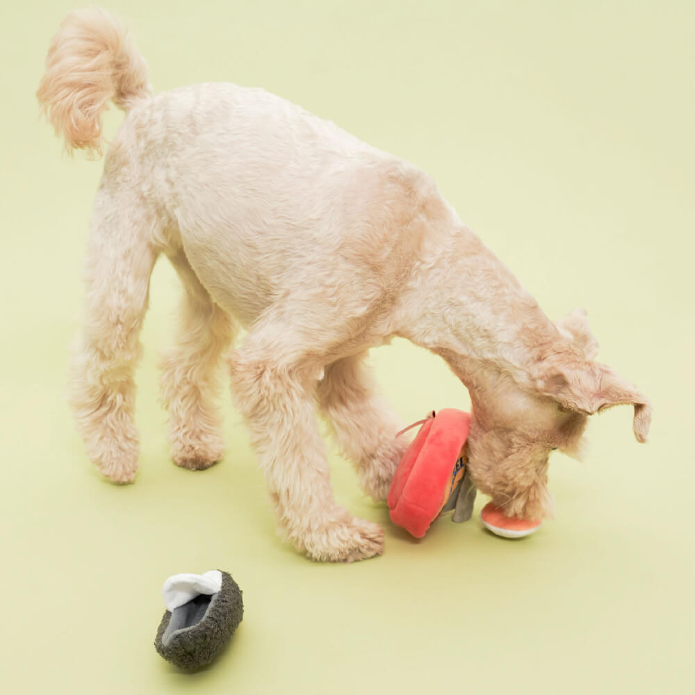 the furryfolks Tinned Mussel Nosework Toy