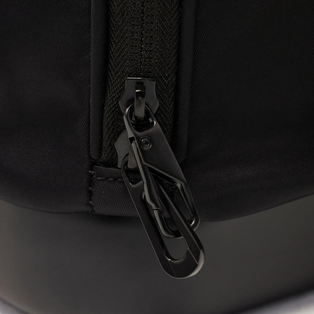 Pups and Bubs Onboard Travel Carrier interlocking zips for safety. 