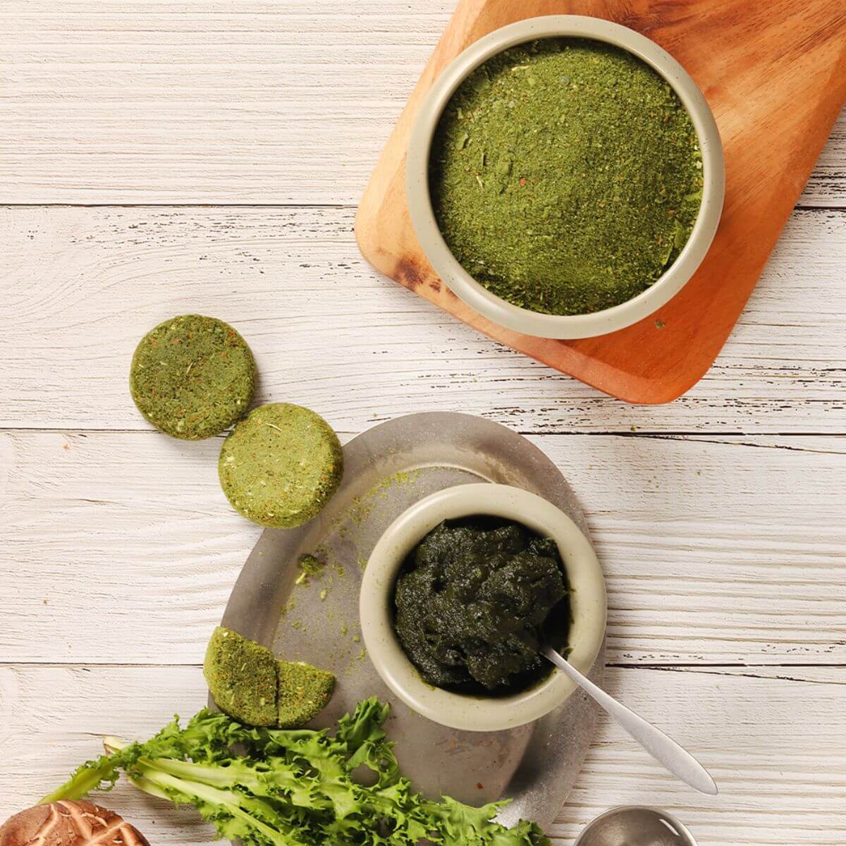 Arlo Kitchen Detox Veggie Patties with the ingredients around it.