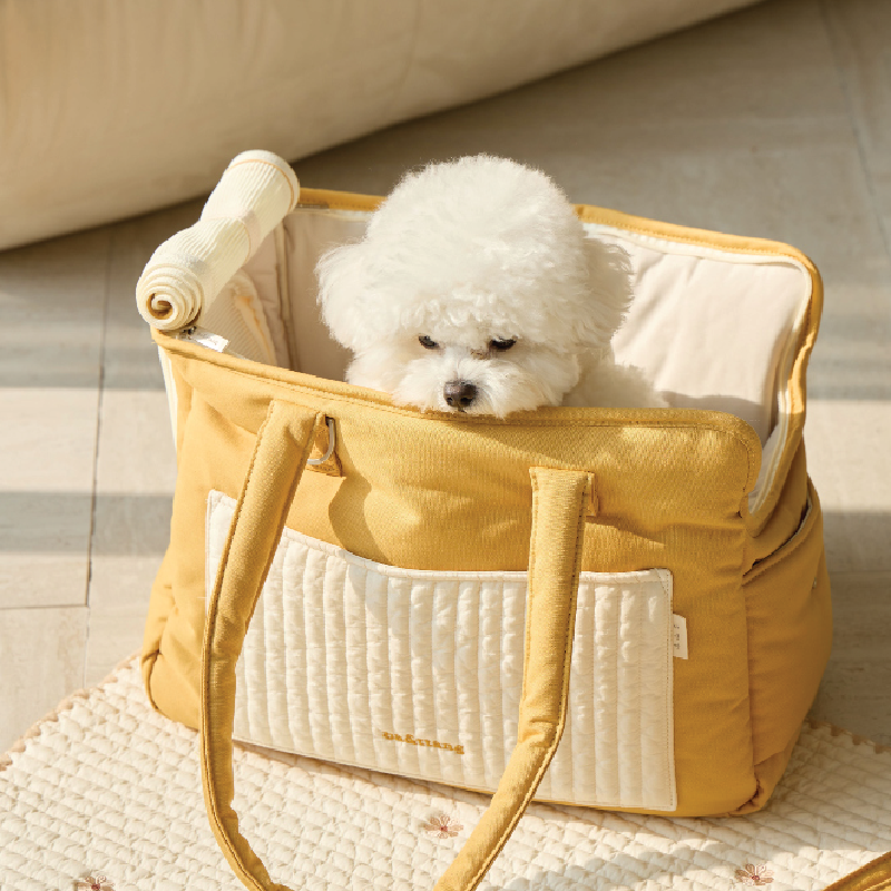 ba&ttang Quilted Pocket Pet Carrier