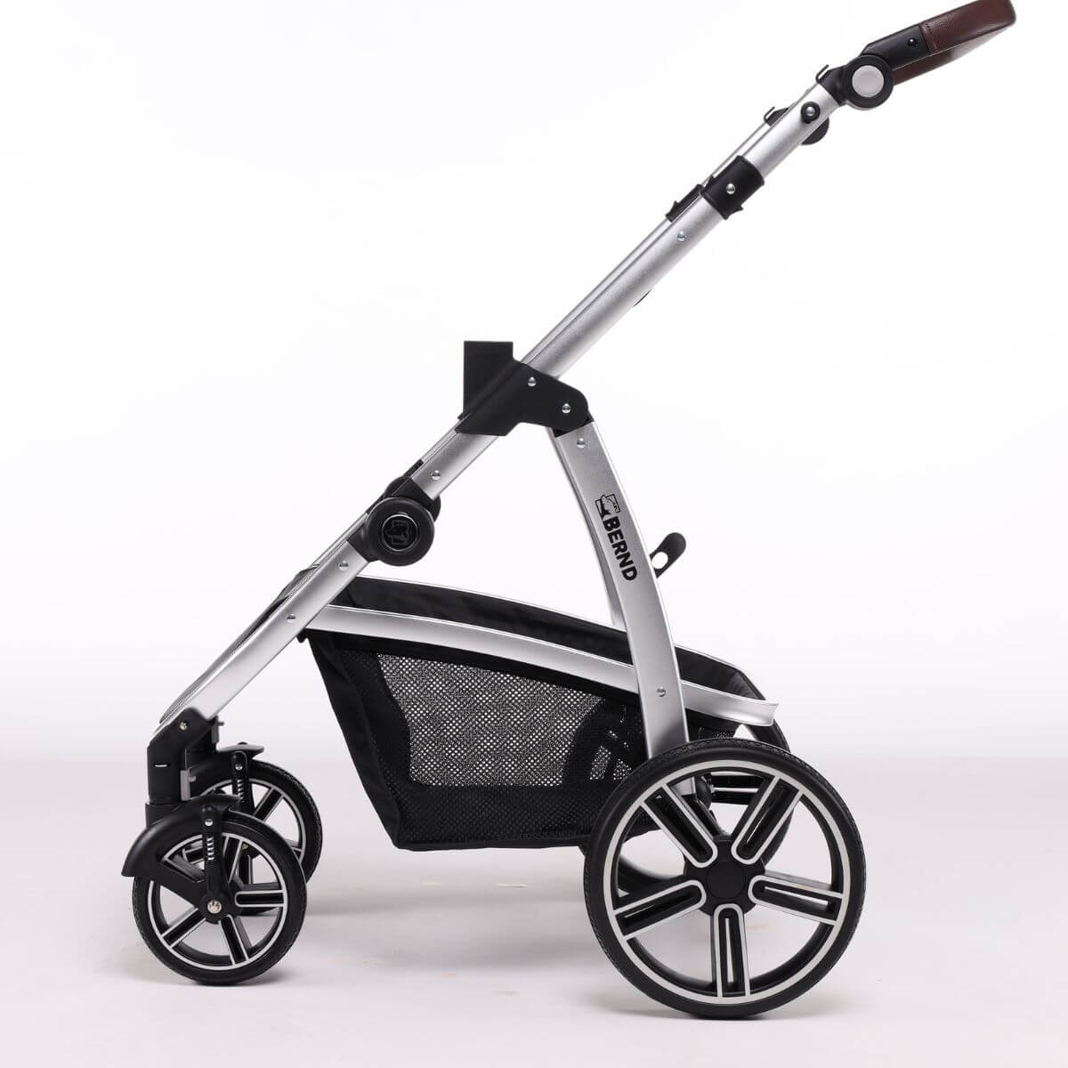 Bernd Pets Prime V2 with ISOFIX Glacier Grey against a white background, with just the frame fully opened.