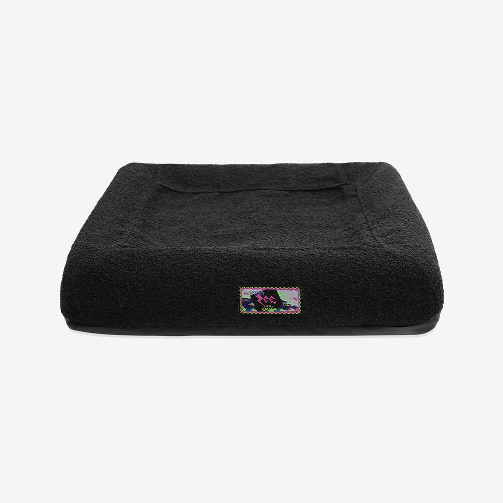 Zee.Dog Boucle Bed Cover | Freeride