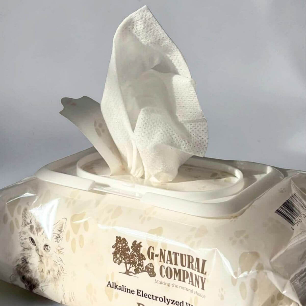 G-Natural Pet Wipes texture.