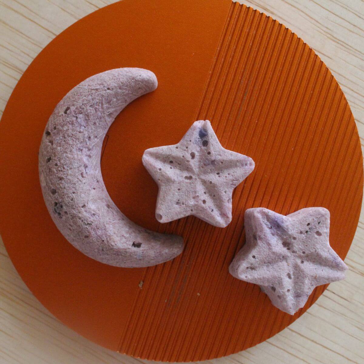 In Good Thyme Moonbeam Munchies on an orange plate.