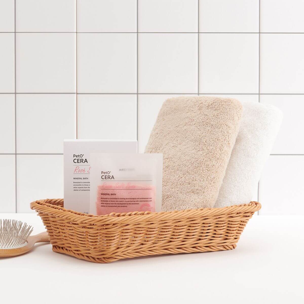 PetO'CERA Spa Rose Salt Bath in a basket,