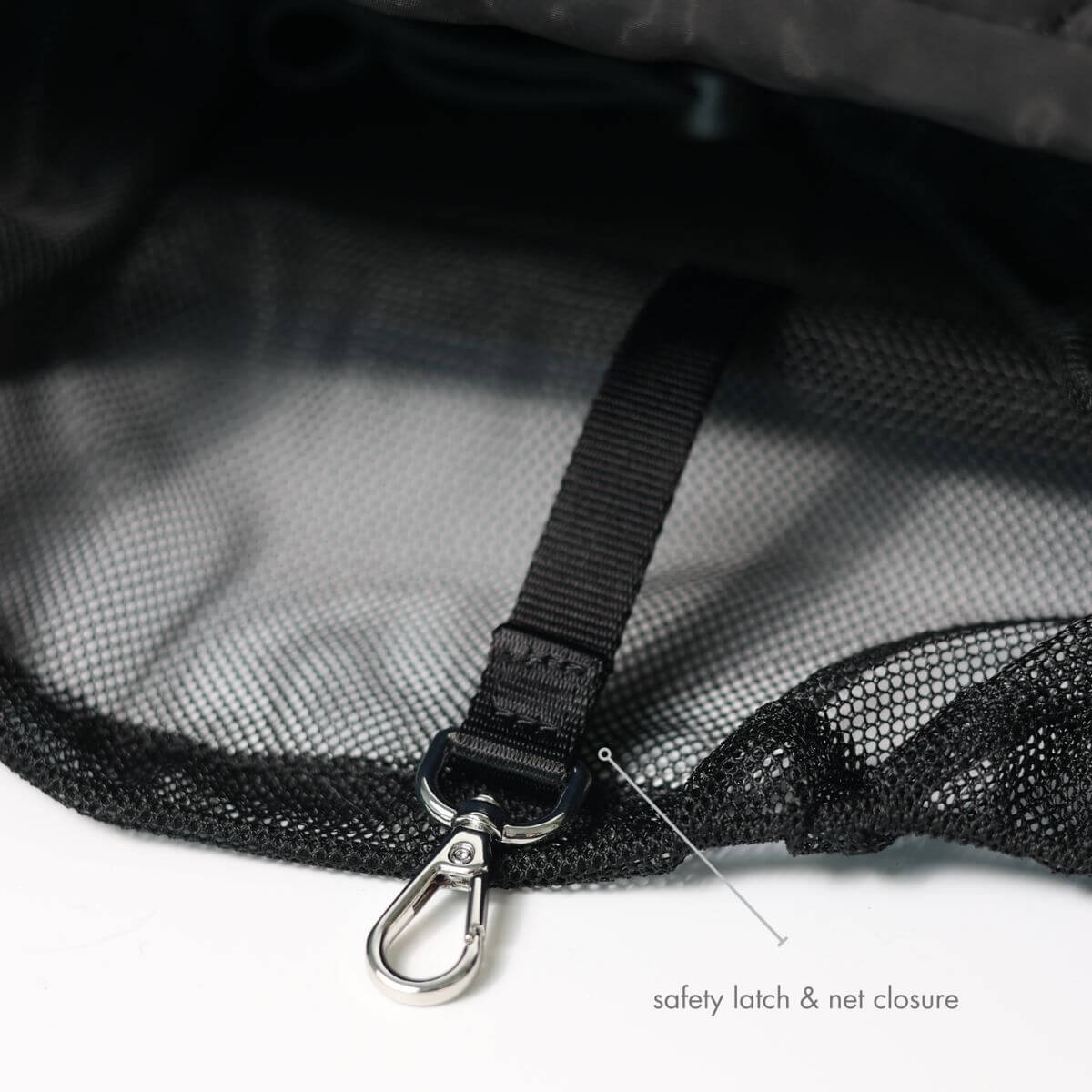 Pups & Bubs Cloud Crossbody Carrier in Black and safety latch.