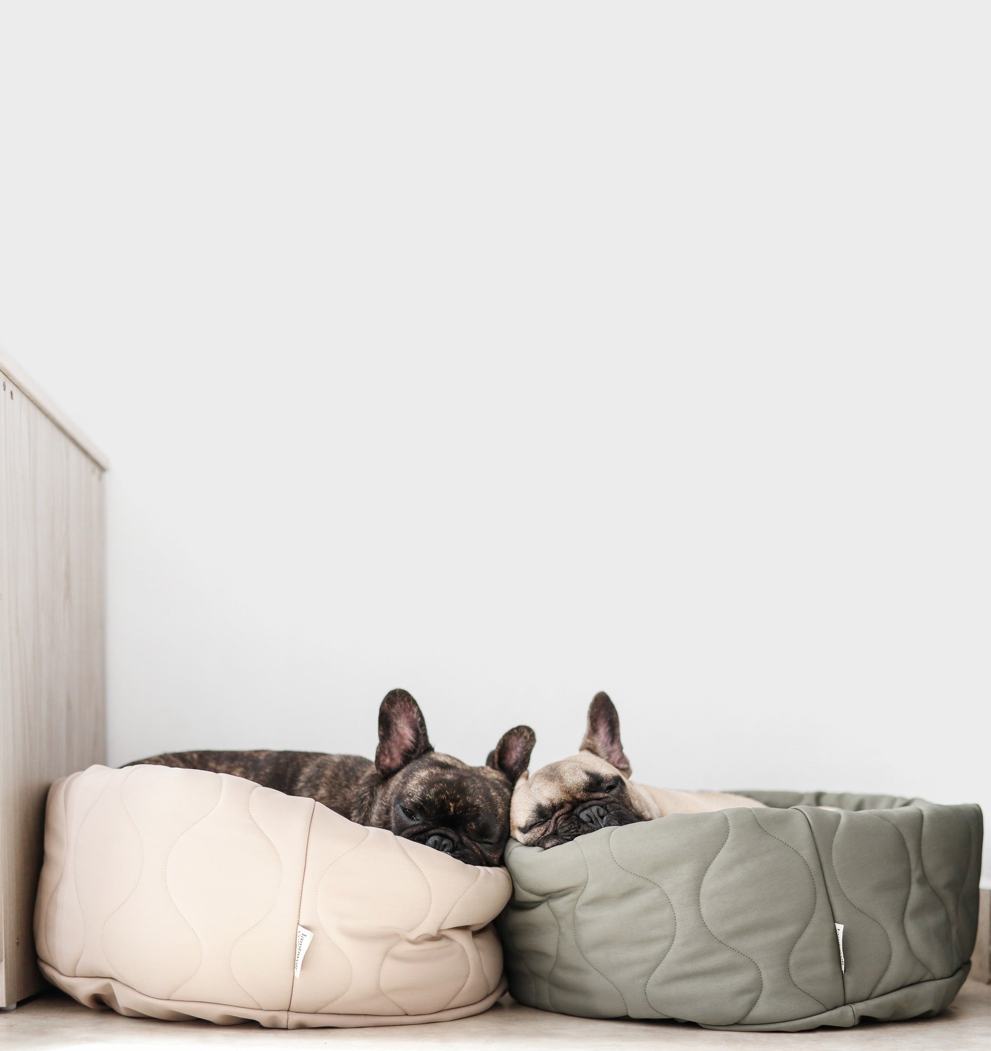 Lambwolf TAART Reversible Donut Bed