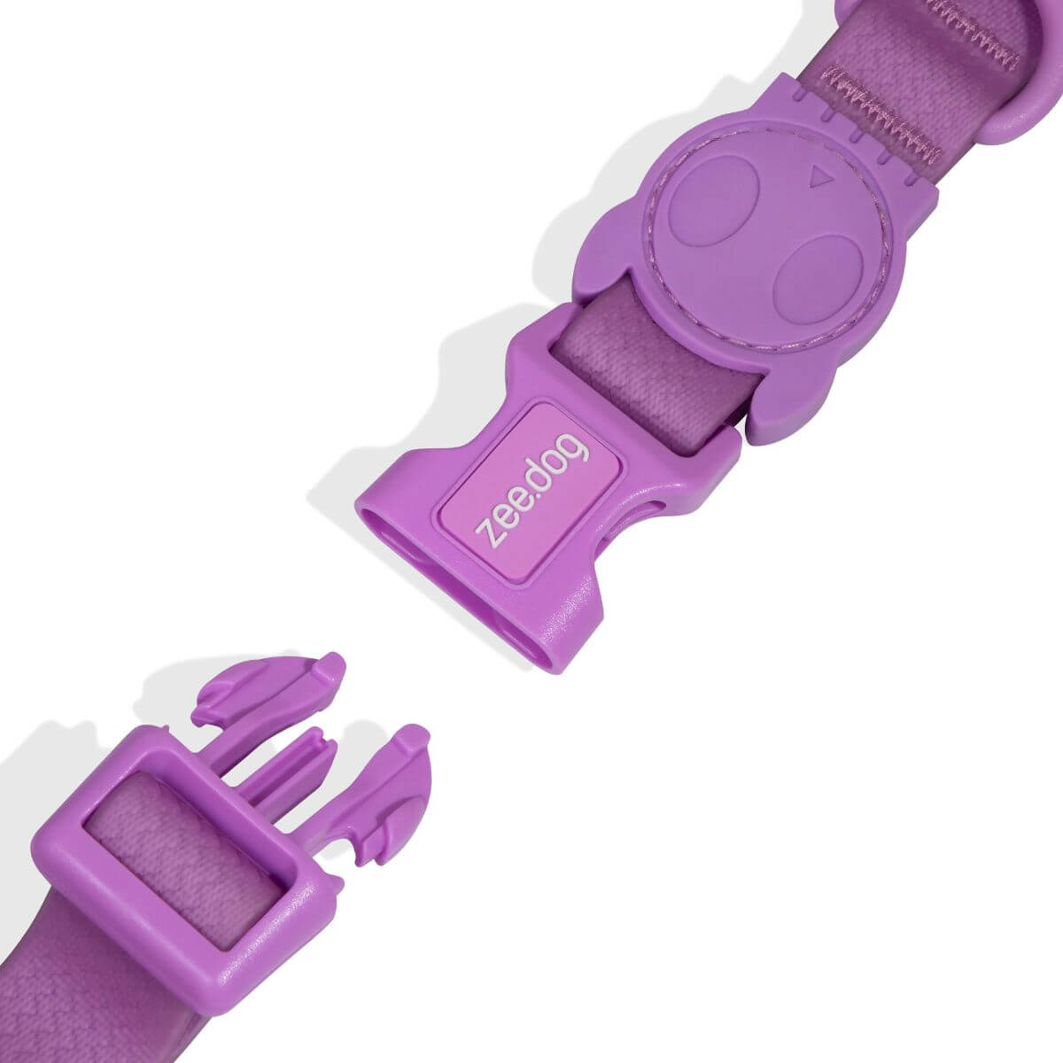 Zee.Dog Neopro Collar Ultraviolet against a white background.