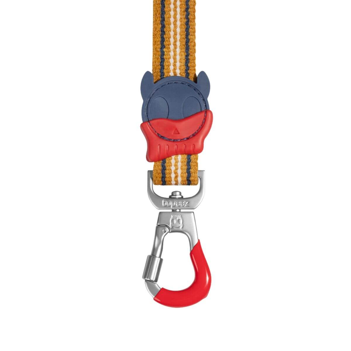 zee.dog velvet vibes leash misfit against a white background.